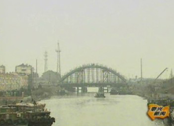 交通重点工程 带动老区发展 支持沿江开发 服务城市建设