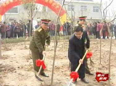 泰州军分区援助 三阳村爱民路通车