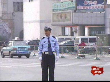 黄金周:城区交通秩序井然