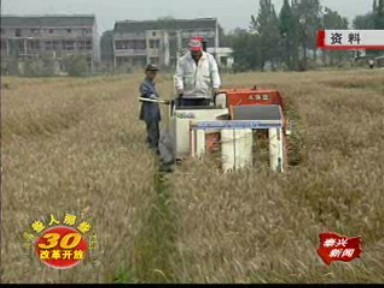 农业机械化 解放生产力促进农民增收