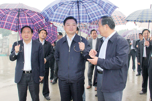 泰兴市工运理论研究会举行2011年度论文发布